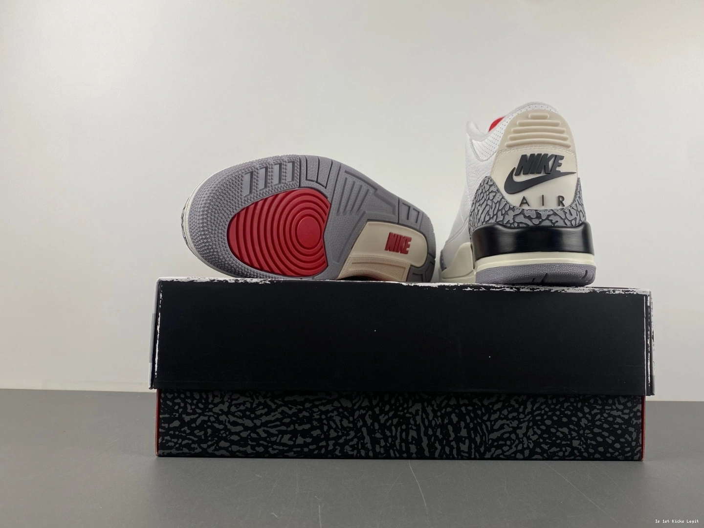 DN3707-100 Retro jordan  Cement' 'White 3 Air 1211